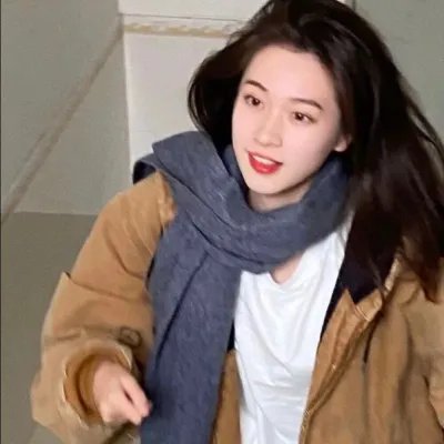 家有色邻封面